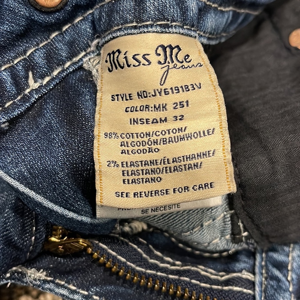 Miss Me Jeans - Picture 5 of 7